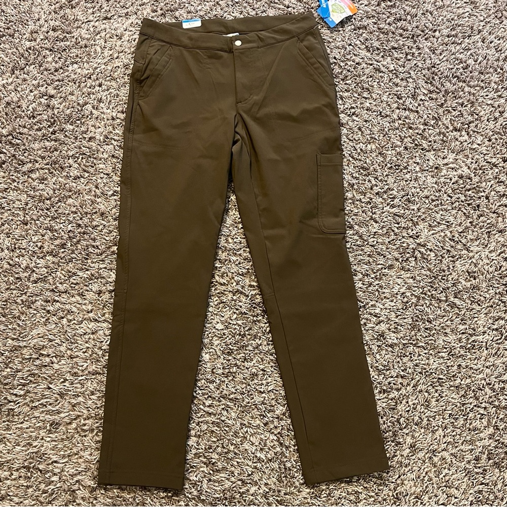Columbia olive green straight leg cargo pants size 12 Omni Shield NWT